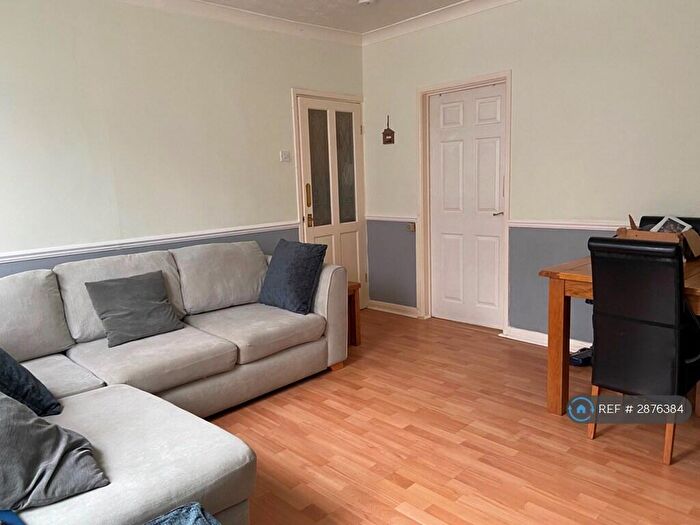 1 Bedroom Flat To Rent In Fairmead Avenue, Westcliff-On-Sea, SS0