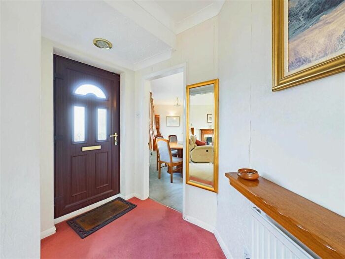 4 Bedroom Bungalow For Sale In Chestnut Avenue, Mapperley, Nottingham, NG3