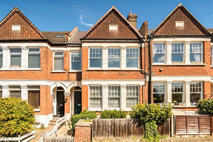 2 Bedroom Flat For Sale In Collingtree Road, Sydenham, SE26