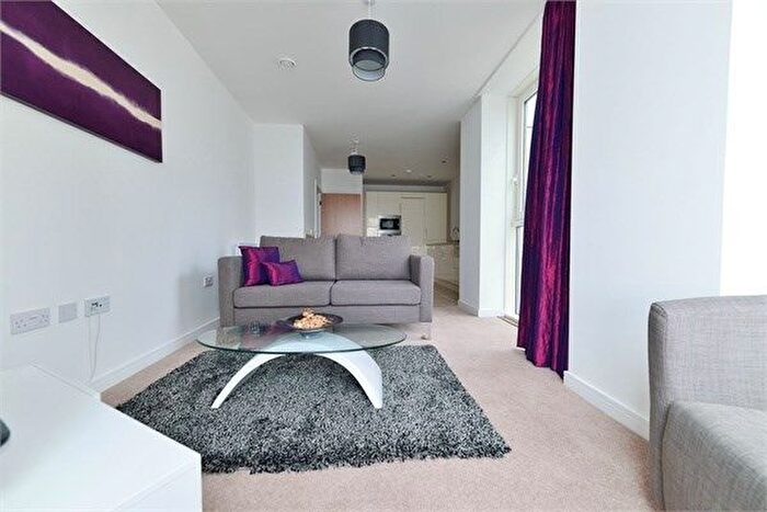2 Bedroom Flat To Rent In Pendeen House, Cardiff Bay, Prospect Place, CF11