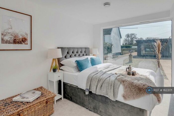 3 Bedroom Bungalow To Rent In Watton Road, Larling, Norwich, NR16