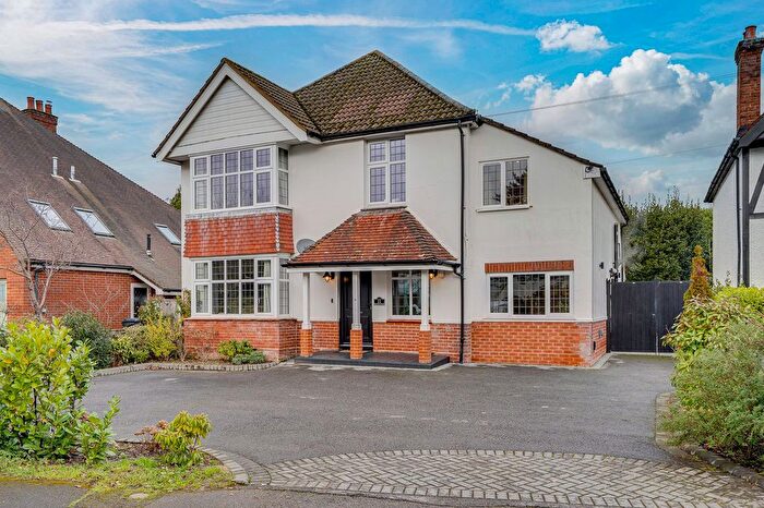 5 Bedroom Detached House For Sale In Velmore Road, Chandlers Ford, SO53