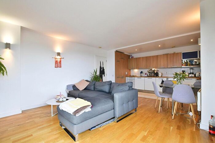 2 Bedroom Apartment To Rent In Skyline Central, Goulden Street, Manchester, M4