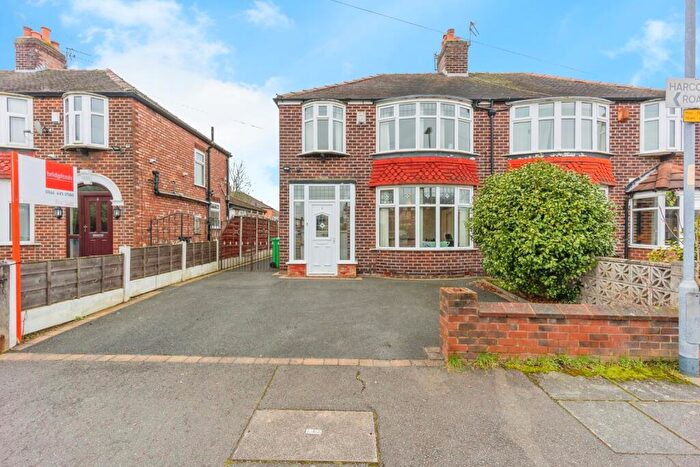 4 Bedroom Semi-Detached House For Sale In Harcombe Road, Manchester, Greater Manchester, M20