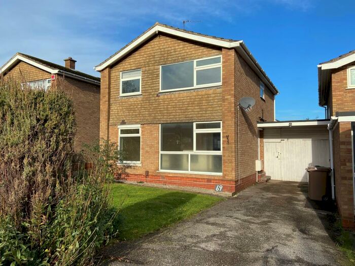 4 Bedroom Detached House To Rent In Leconfield Road, Loughborough, LE11