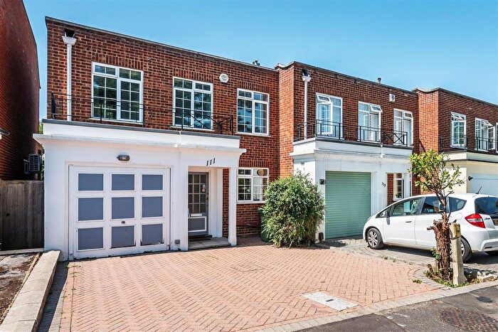 3 Bedroom End Terrace House For Sale In Peaches Close, South Cheam, SM2