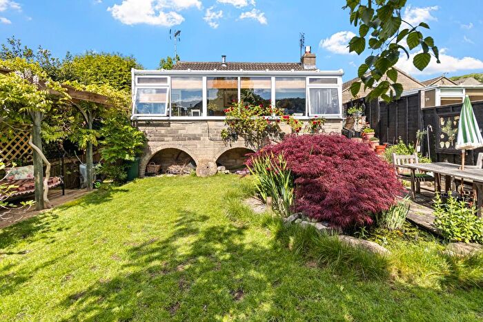 3 Bedroom Bungalow For Sale In Shepherds Close, Stroud, Gloucestershire, GL5