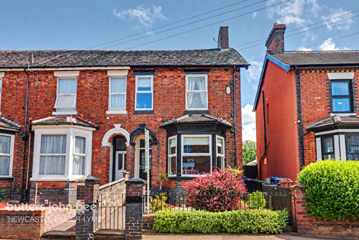 4 Bedroom Town House For Sale In Haydon Street, Stoke-On-Trent, ST4