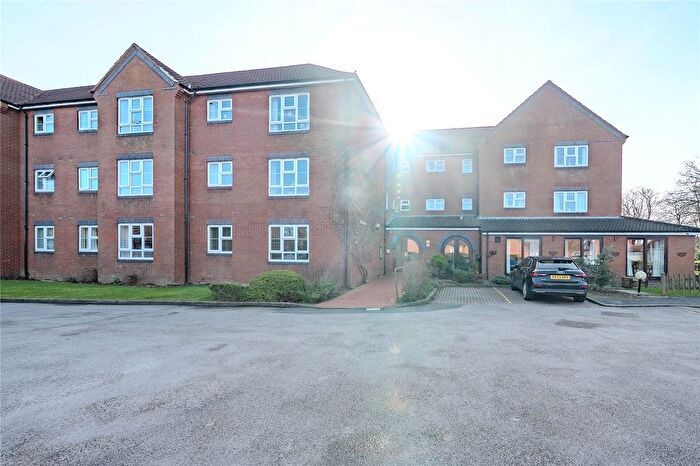 1 Bedroom Flat For Sale In Flat, The Woodlands, The Spinney, Leeds, West Yorkshire, LS17