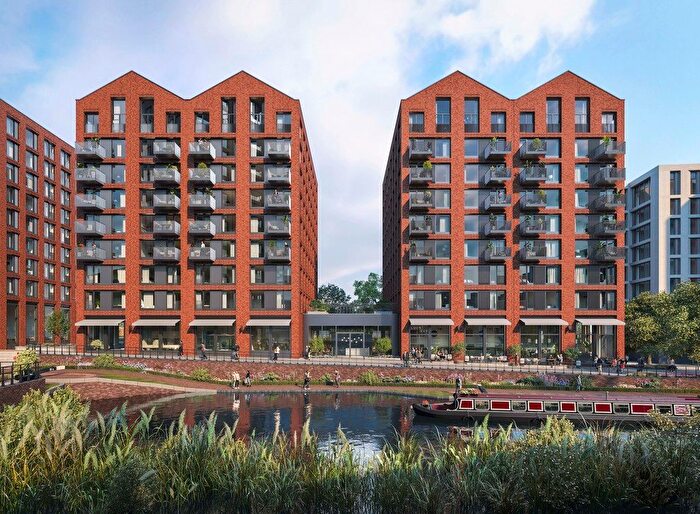 1 Bedroom Flat For Sale In Cardigan Wharf, Glasswater Locks, Birmingham City Centre, B4