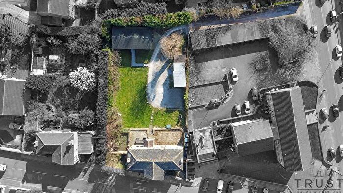 5 Bedroom Detached House For Sale In Horbury Road, Ossett, WF5