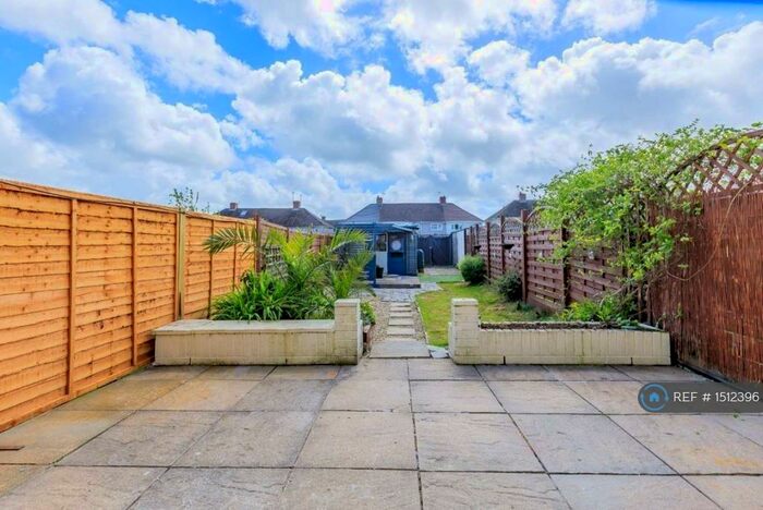 4 Bedroom Terraced House To Rent In Windermere Road, Patchway, Bristol, BS34