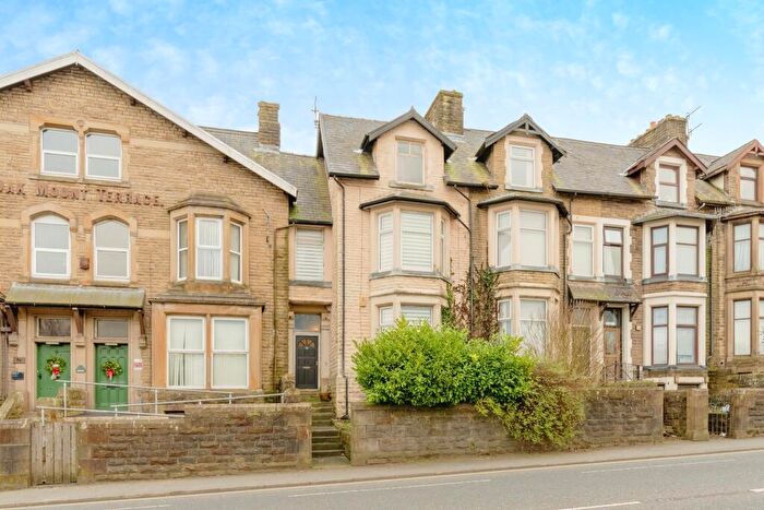 4 Bedroom Terraced House For Sale In Westgate, Burnley, Lancashire, BB11