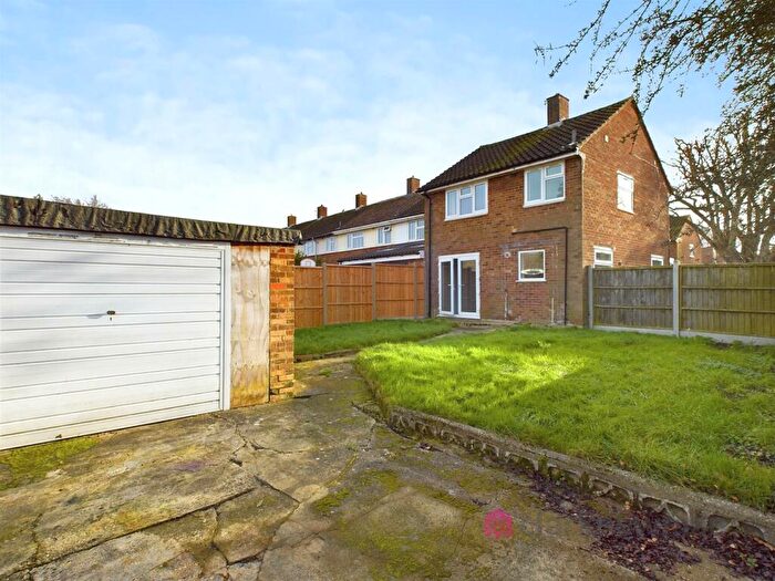 2 Bedroom End Of Terrace House To Rent In Carters Mead, Harlow, CM17