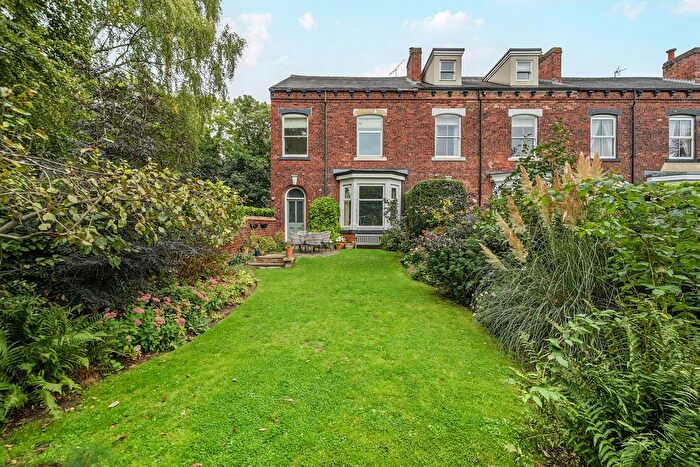 3 Bedroom End Of Terrace House For Sale In Kensington Avenue, Thorner, West Yorkshire, LS14