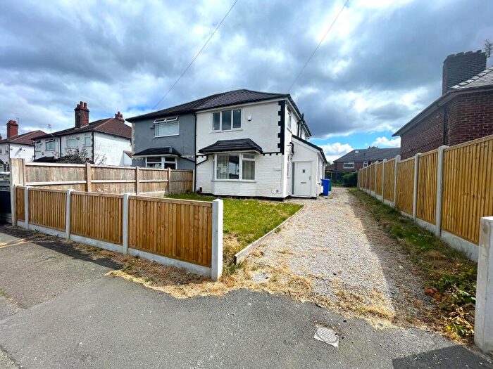 3 Bedroom Semi-Detached House For Sale In Crossgate Avenue, Manchester, M22