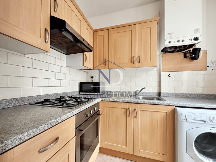 2 Bedroom Flat To Rent In London, W13