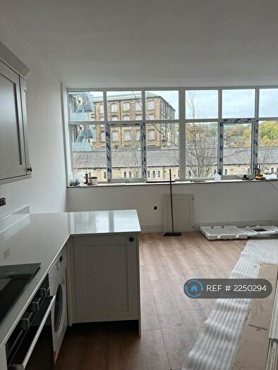 1 Bedroom Flat To Rent In Slaithwaite, Huddersfield, HD7