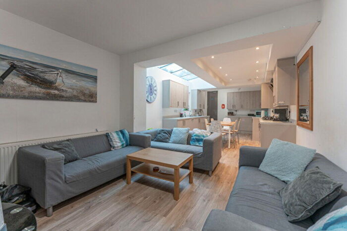 6 Bedroom Terraced House To Rent In Croydon Road, Selly Oak, Birmingham, B29