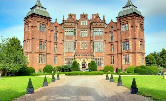 3 Bedroom Flat To Rent In Westwood House, Droitwich, Droitwich, WR9