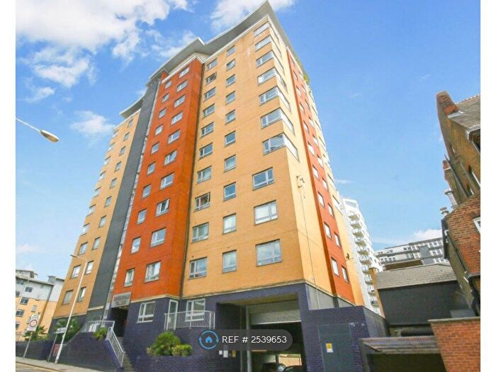 2 Bedroom Flat To Rent In Hainault Street, Ilford, IG1