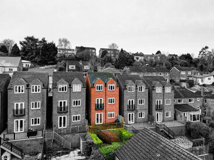 3 Bedroom Detached House For Sale In Pilkington Road, Mapperley, NG3