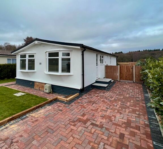 2 Bedroom Park Home For Sale In Warren Park, Portsmouth Road, Thursley, Godalming, GU8