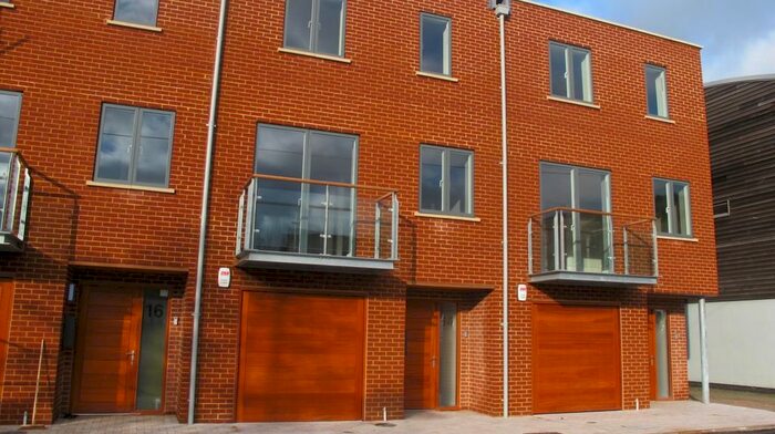 3 Bedroom Town House To Rent In Timberyard Lane, Lewes BN7