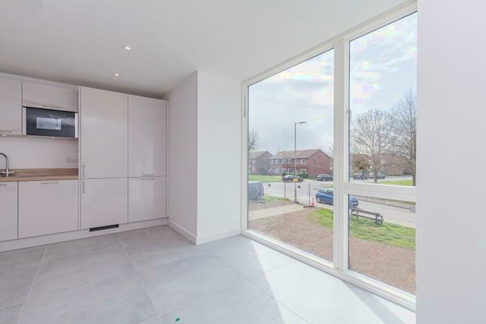 2 Bedroom Apartment To Rent In Denchworth Road, Grove, OX12