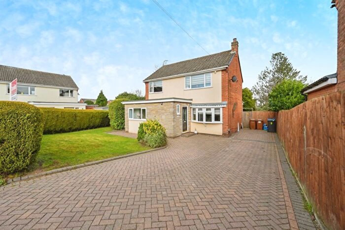 4 Bedroom Detached House For Sale In Anson Close, Chase Terrace, Burntwood, WS7