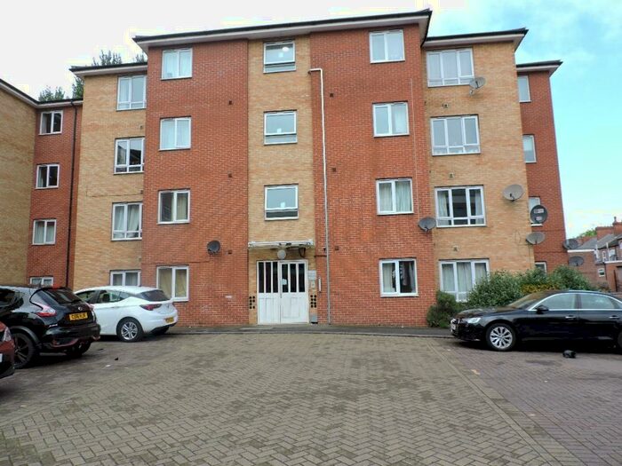 2 Bedroom Flat To Rent In Brook Court, Player Street, Nottingham, NG7