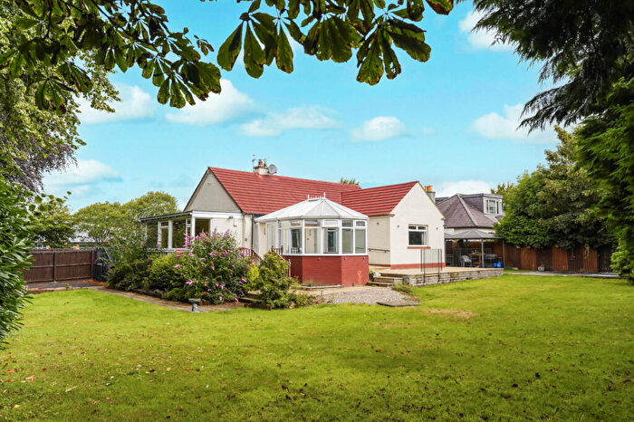 4 Bedroom Bungalow For Sale In Garvock Hill, Dunfermline, Fife, KY11