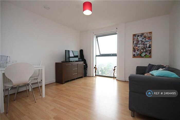 Studio To Rent In City House, Croydon, CR0