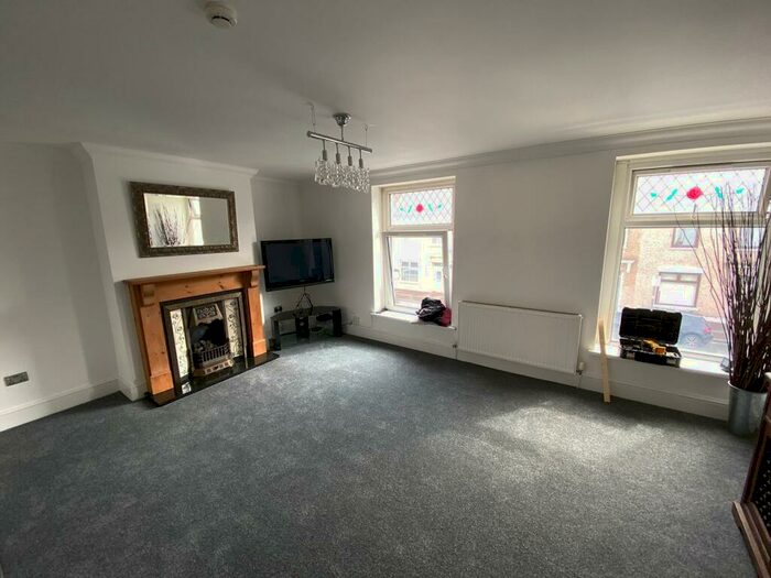 2 Bedroom Apartment To Rent In Lower Cathedral Road, Cardiff, CF11