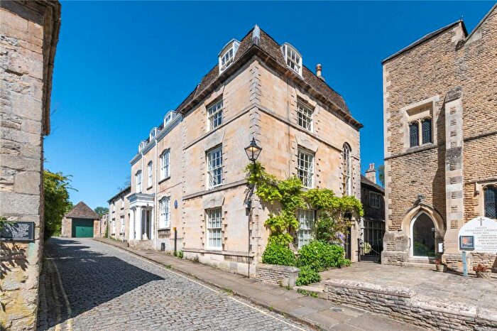5 Bedroom End Of Terrace House For Sale In Barn Hill, Stamford, Lincolnshire, PE9
