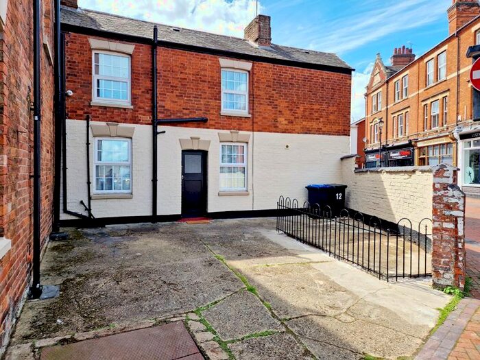2 Bedroom Property To Rent In Castle Street, Rugby, CV21