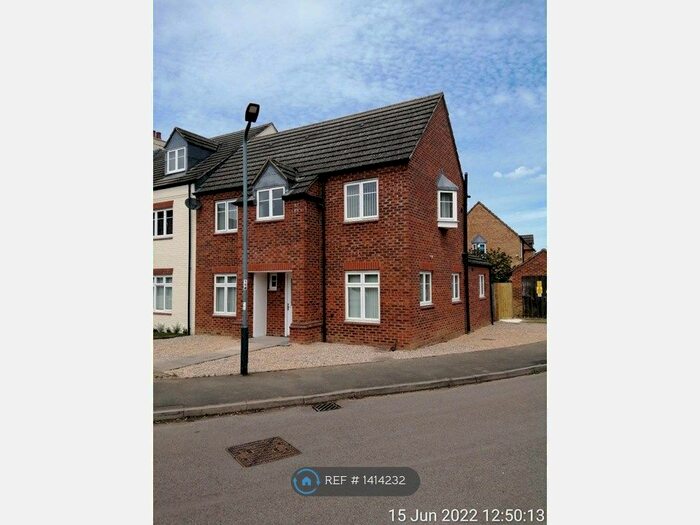 3 Bedroom Semi-Detached House To Rent In Wolston, Wolston, CV8