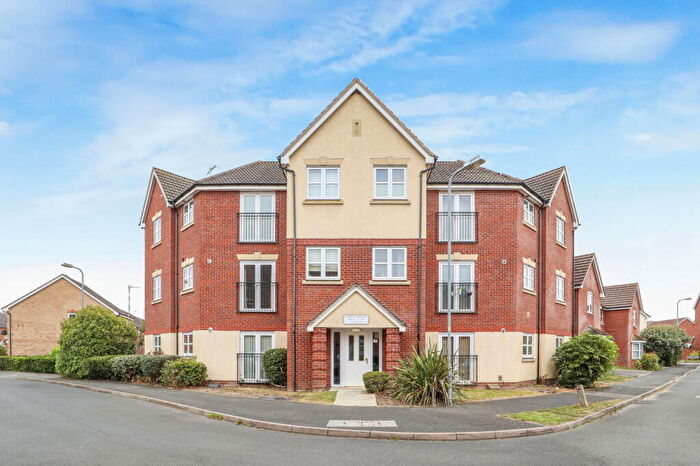 2 Bedroom Apartment For Sale In Claypitts Boulevard, Warwick, CV34