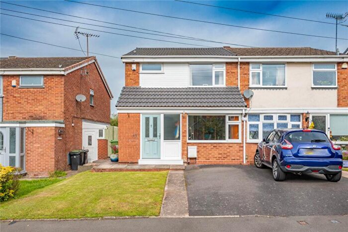3 Bedroom Semi-Detached House For Sale In Redland Close, Marlbrook, Bromsgrove, Worcestershire, B60