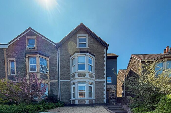 1 Bedroom Flat To Rent In High Street, Staple Hill, Bristol, BS16