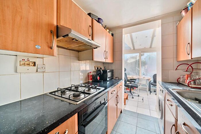 3 Bedroom Terraced House For Sale In Rosemead Avenue, Mitcham, CR4