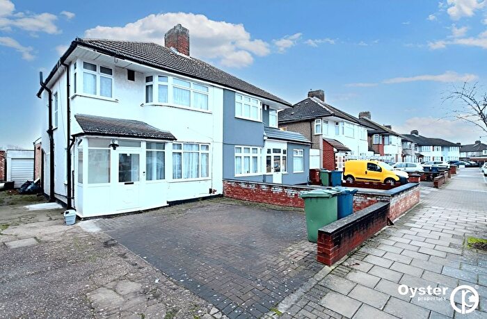 4 Bedroom Semi-Detached House To Rent In Winchester Road, Harrow, HA3