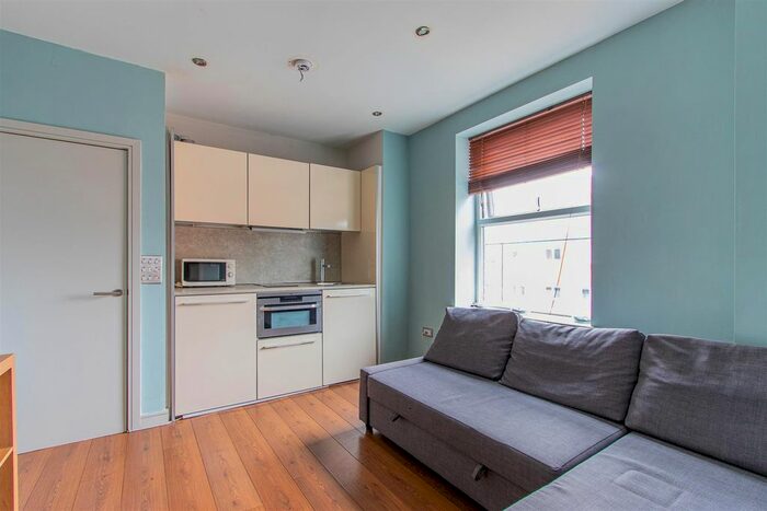 1 Bedroom Flat To Rent In Burt Street, Cardiff, CF10