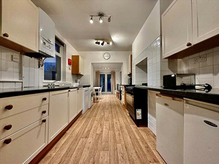 4 Bedroom House To Rent In Wilton Street, Plymouth, PL1