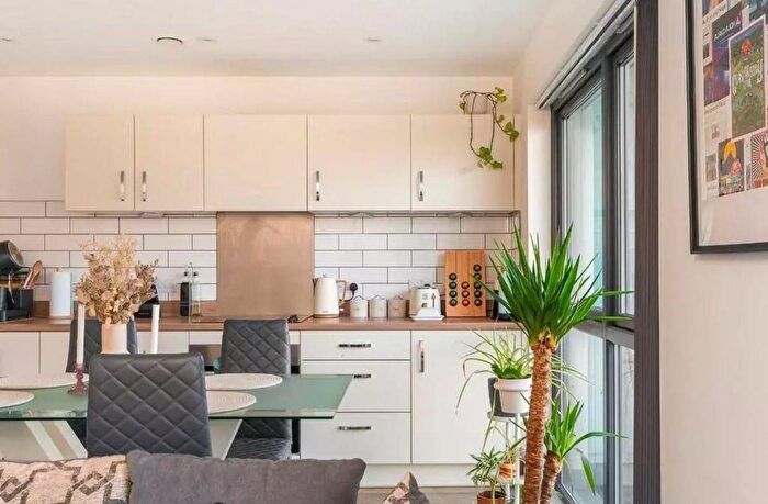 2 Bedroom Flat For Sale In The Habitat, Woolpack Lane, Nottingham, NG1