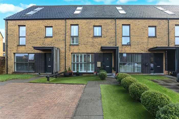 3 Bedroom Terraced House For Sale In Sydney Crescent, Glasgow, Glasgow City, G40