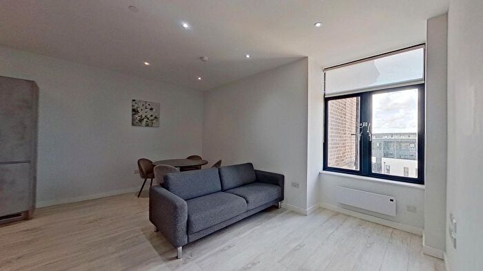 2 Bedroom Flat To Rent In Goodman Street, Leeds, LS10