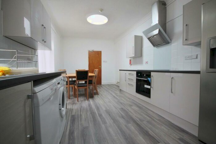 5 Bedroom Terraced House To Rent In Stretton Road, West End, Leicester, LE3