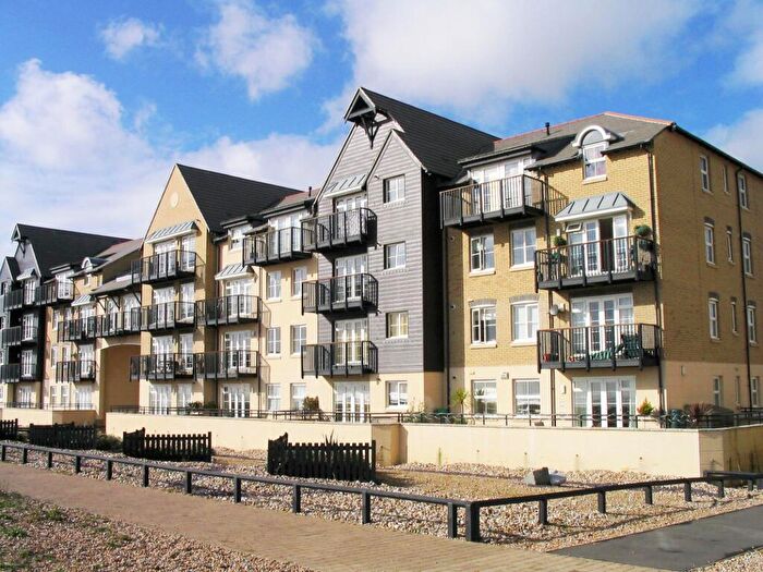 2 Bedroom Flat To Rent In Admiralty Court, Admiralty Way, BN23