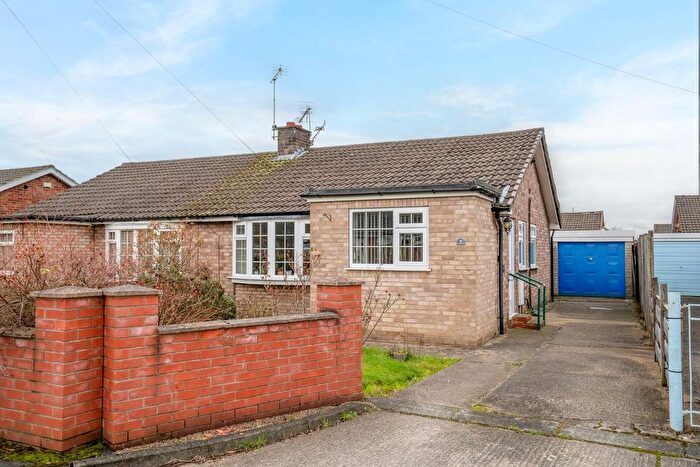 2 Bedroom Bungalow For Sale In Southdown Road, Huntington, York, YO32